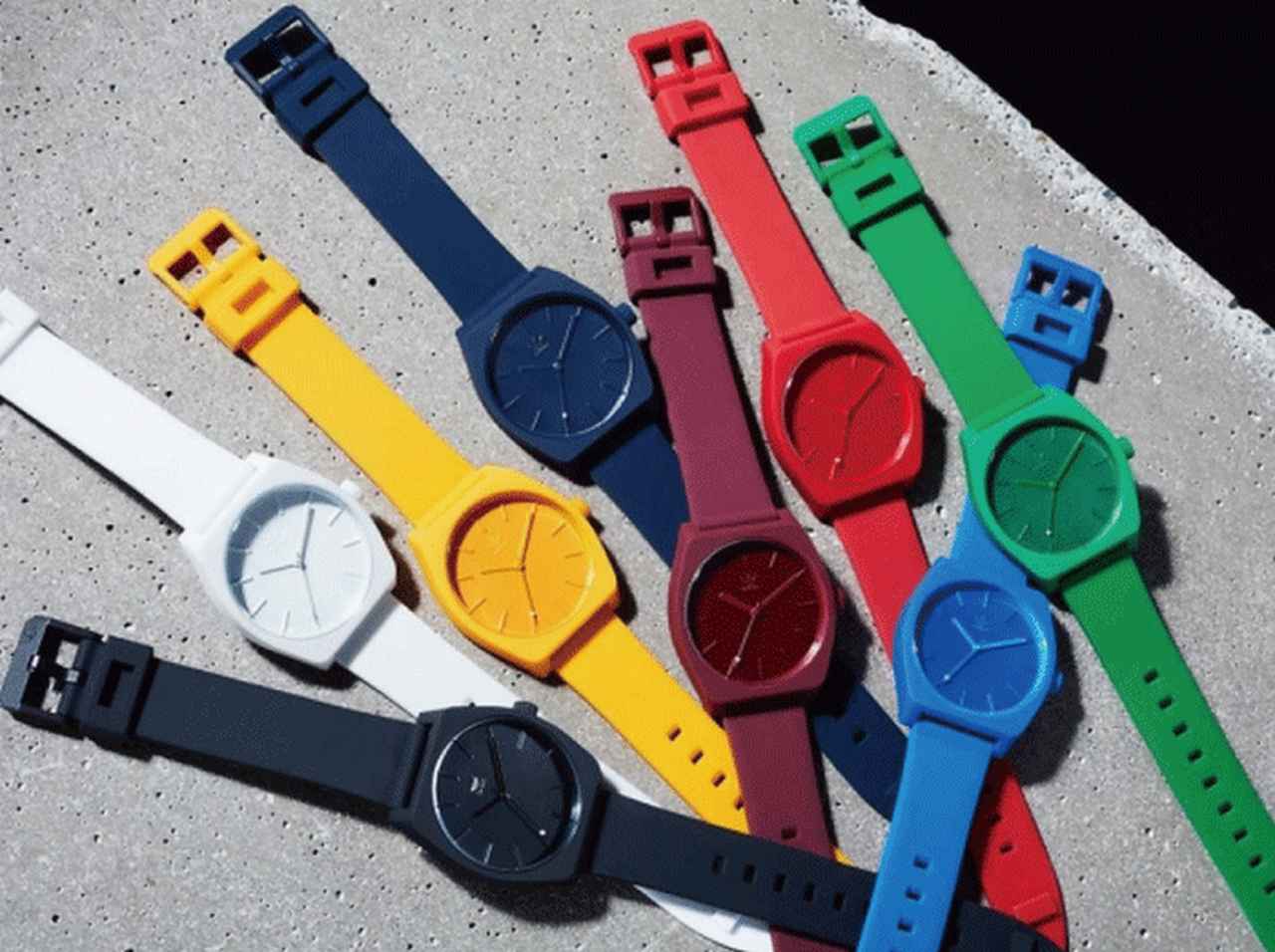 アディダス・オリジナルス、新作「アディダスウォッチ」発売