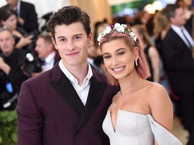 19歳ショーン・メンデスが交際宣言の年上モデルに「アレ」をする姿に悶絶