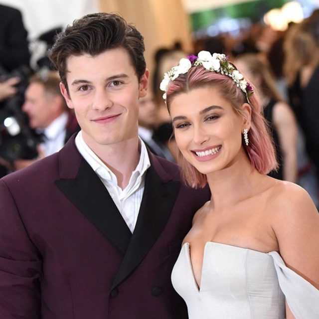 19歳ショーン・メンデスが交際宣言の年上モデルに「アレ」をする姿に悶絶