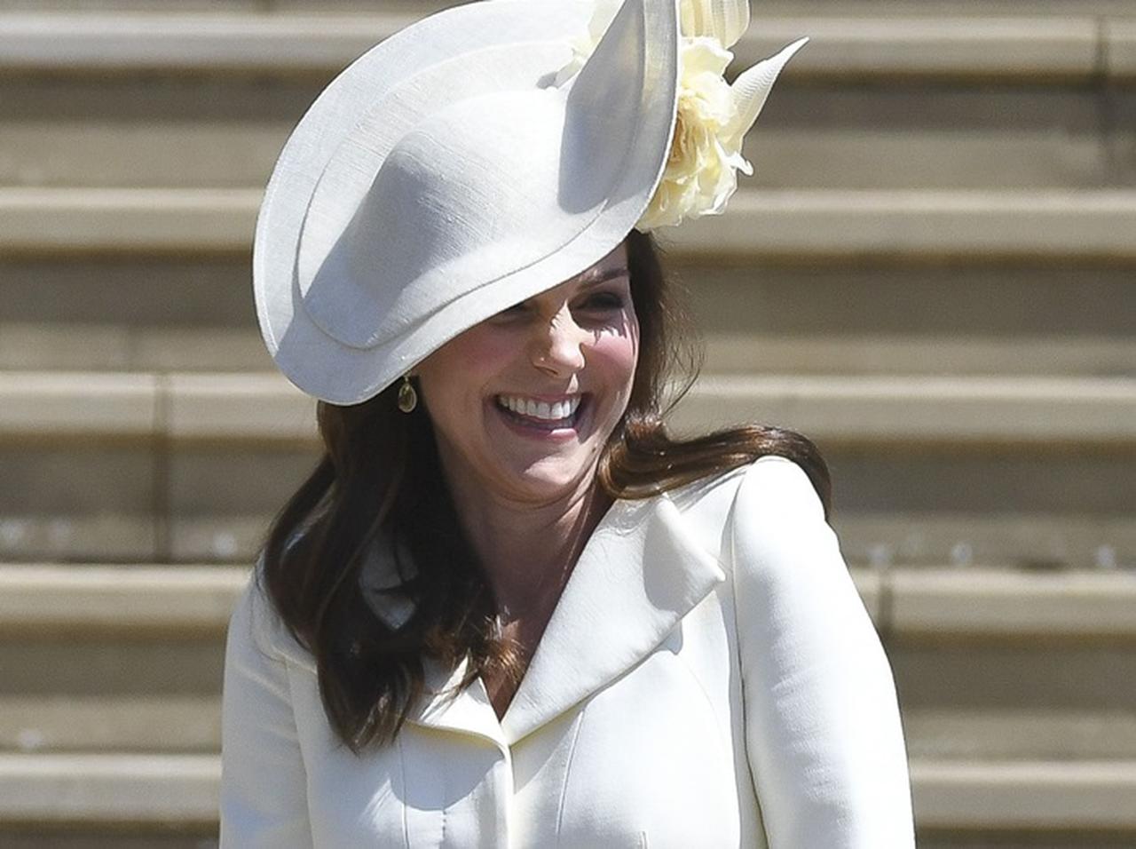 キャサリン妃、ロイヤル・ウェディングに着たドレスは過去に何度も着回していた