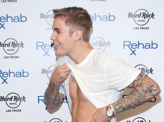 ジャスティン・ビーバー、用心棒に「アレ」の大きさをイジられる