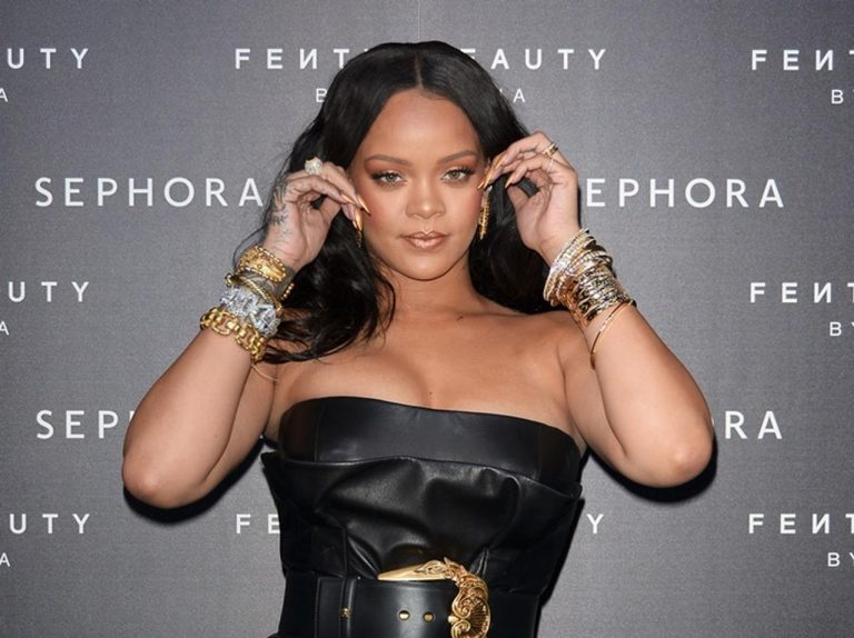 リアーナ宅に12時間居座ったストーカー男、その動機に鳥肌