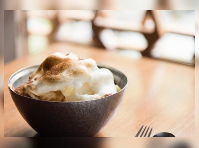 「温」で「冷」のかき氷!? 新感覚の「炙りかき氷」が発売