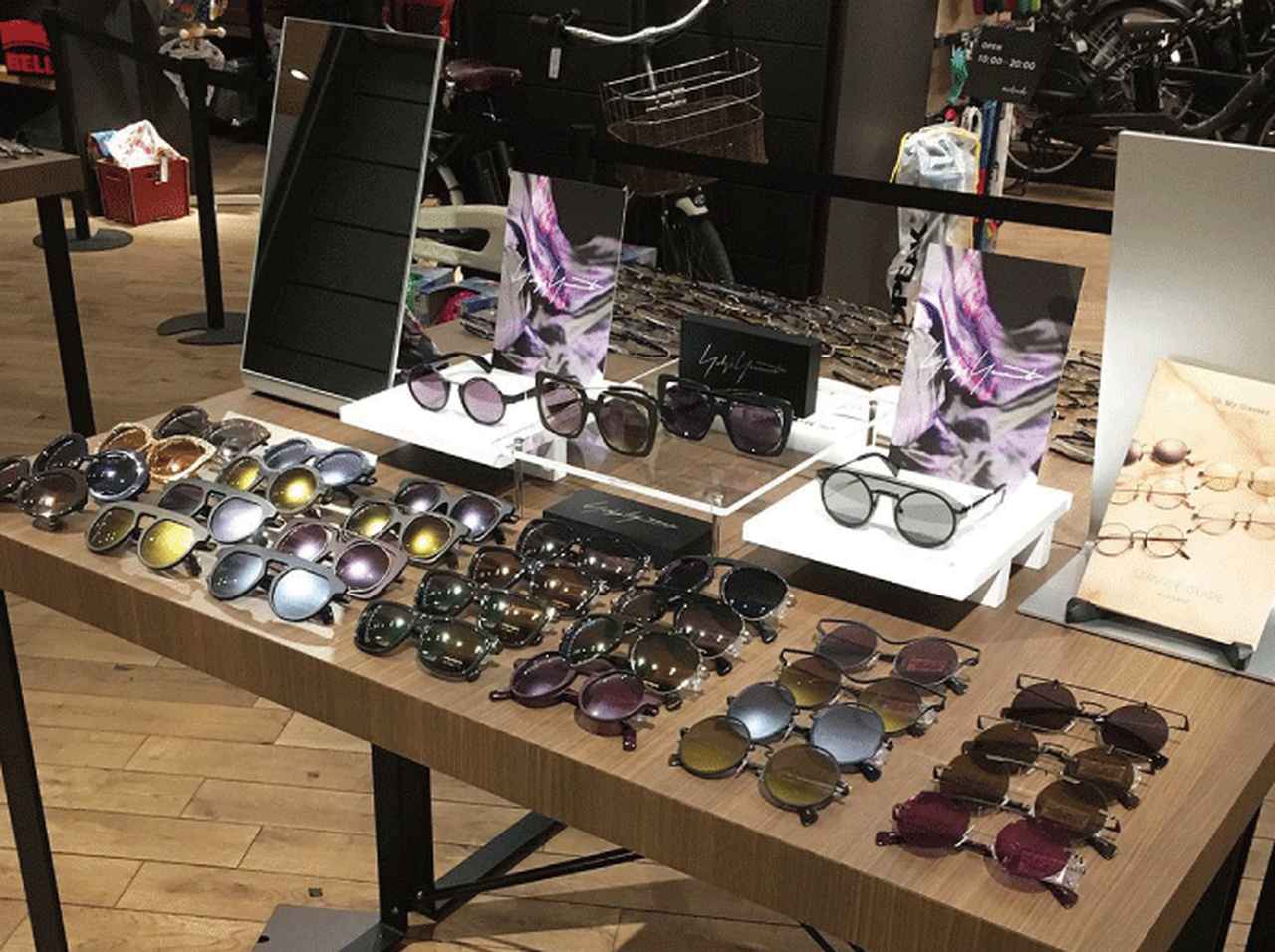 ヨウジヤマモトのアイウェア限定ショップ、2015年デビューコレクションから昨年までの全ラインナップを展示・販売