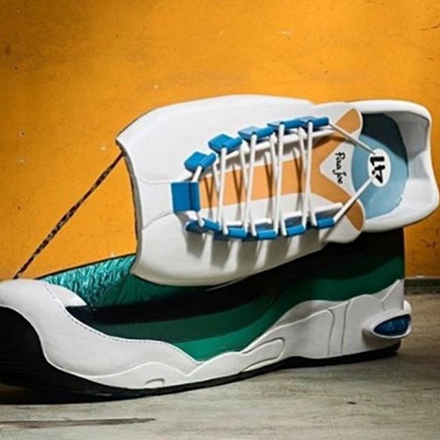 スニーカー好きに朗報！ナイキ「Air Max95」が棺桶に　気になる値段は？