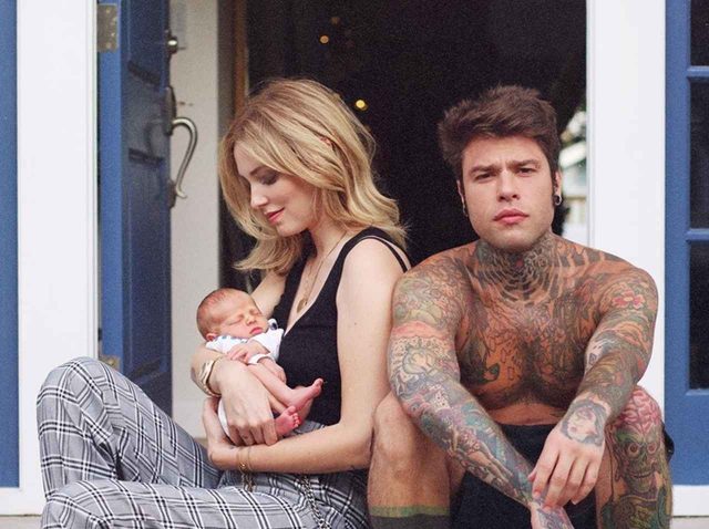 キアラ・フェラーニ、生後1ヵ月の息子すでにイケメンで将来有望