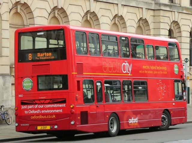ある女性がバスの車内で「自慰行為」をする男性を目撃、しかし運転手は…