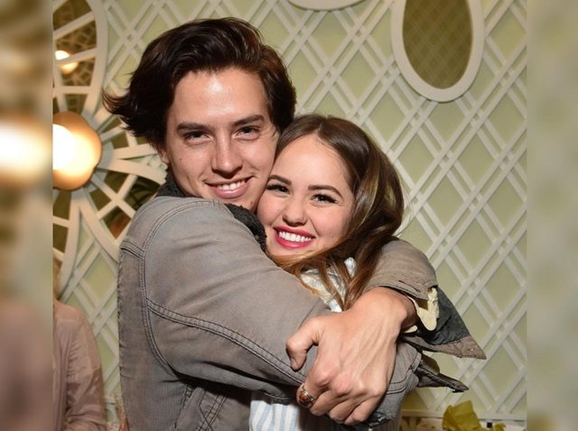 コール・スプラウス、噂の彼女とかつての共演者デビー・ライアンの誕生日をお祝い