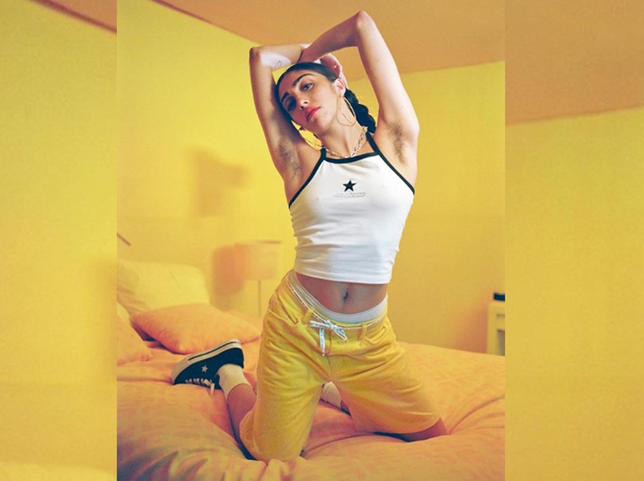 マドンナ21歳長女、「ワキ毛」を誇らしげに見せるキャンペーンが物議