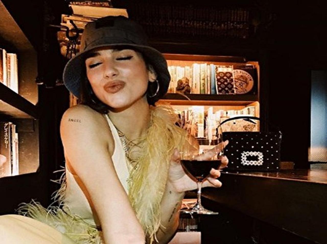 【来日中】デュア・リパ、フォロワー1,000万人突破を知った時の表情は?