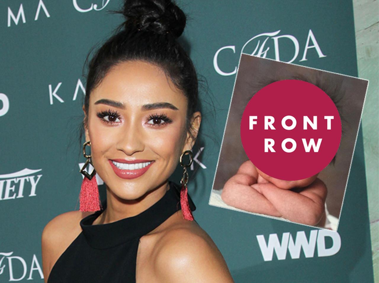 アジア系美人女優のシェイ・ミッチェル、0歳の時の写真がまるで87歳