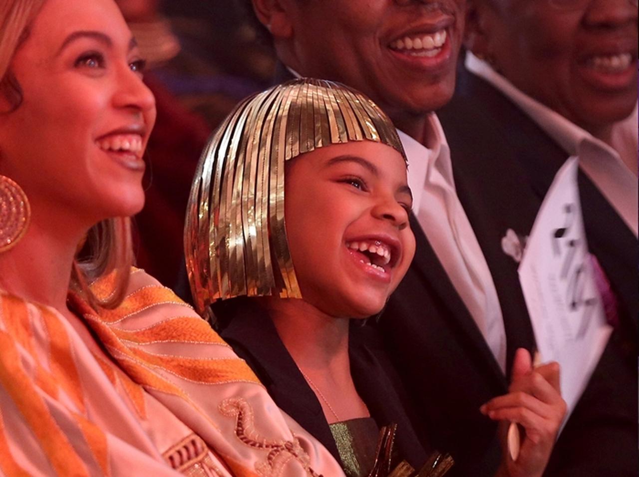 ビヨンセの6歳の娘、ライブ会場で行った「ある仕草」にファン大興奮