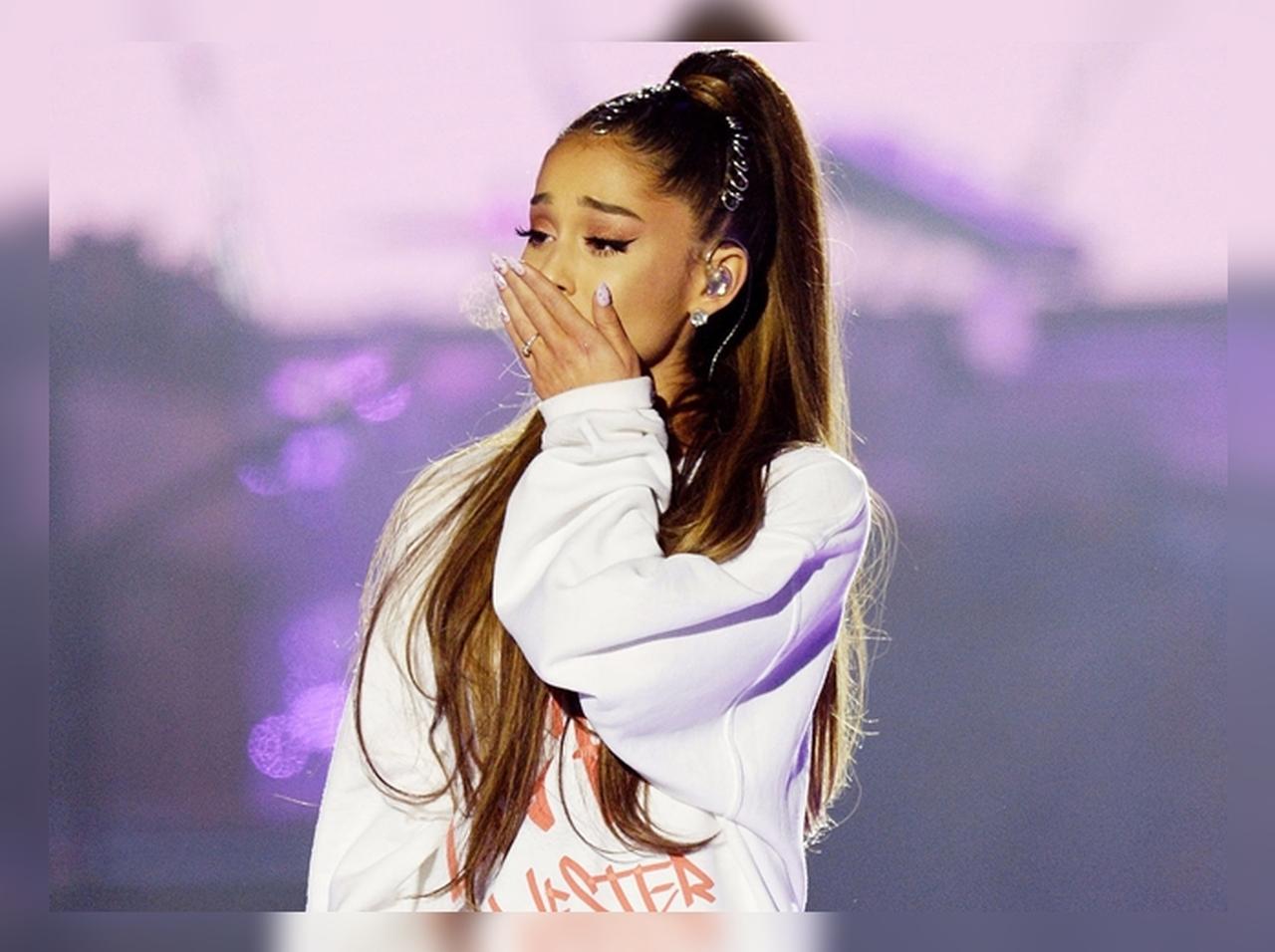 アリアナ・グランデがテロ事件後のPTSDを告白「涙なしに話せる日が来るかわからない」