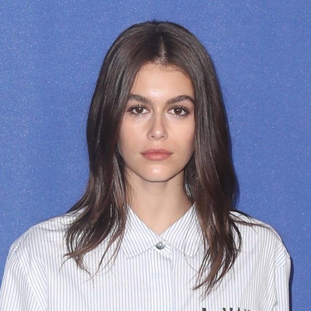 カイア・ガーバー、CFDAアワードではいた靴に疑問の声