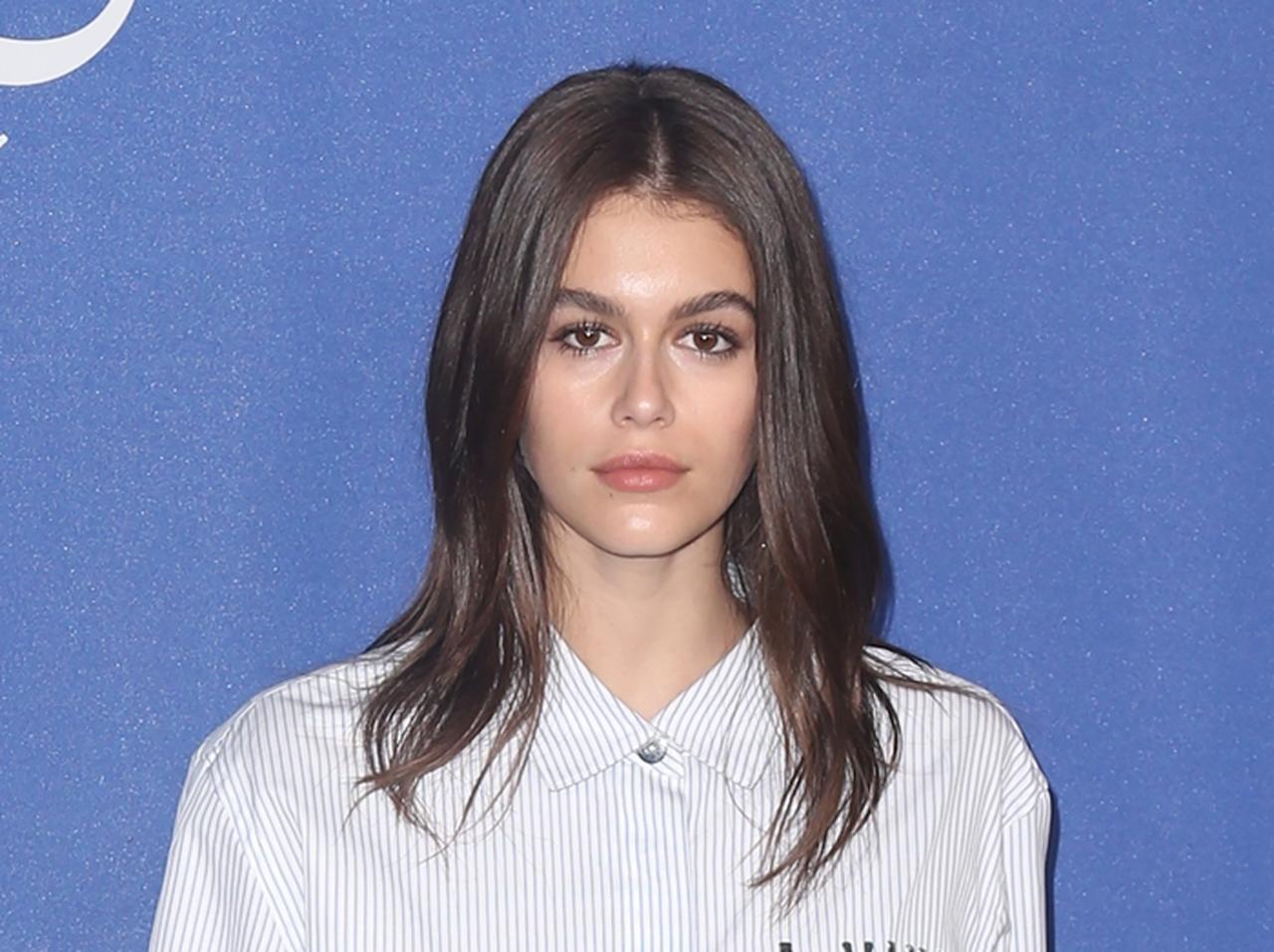 カイア・ガーバー、CFDAアワードではいた靴に疑問の声