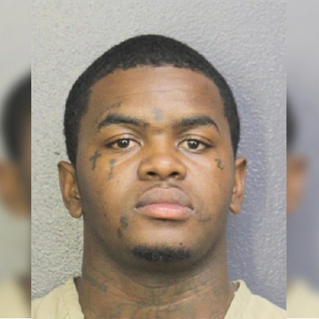 20歳ラッパーXXXTentacionの射殺事件、顔面タトゥーの男を逮捕