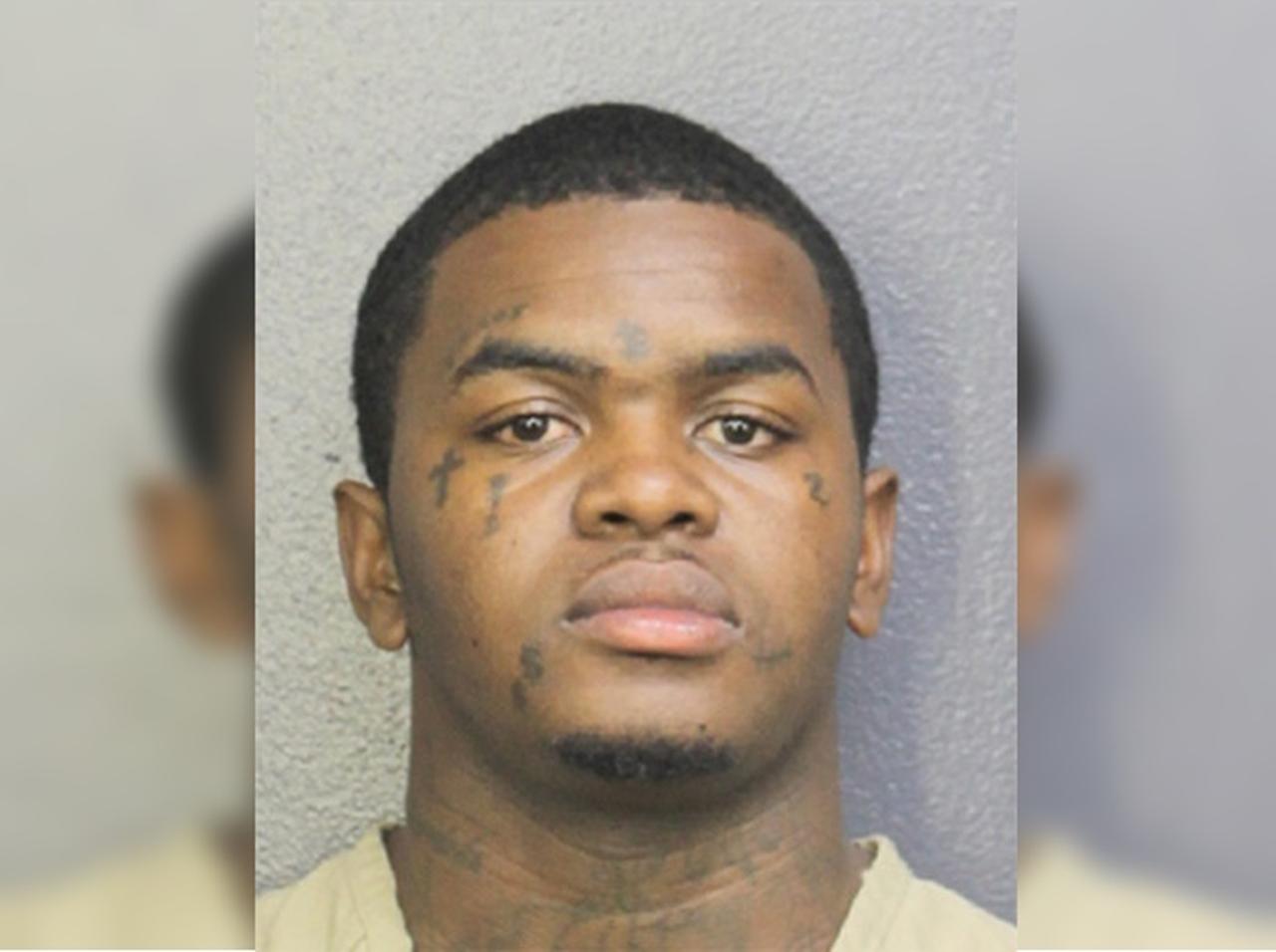 20歳ラッパーXXXTentacionの射殺事件、顔面タトゥーの男を逮捕