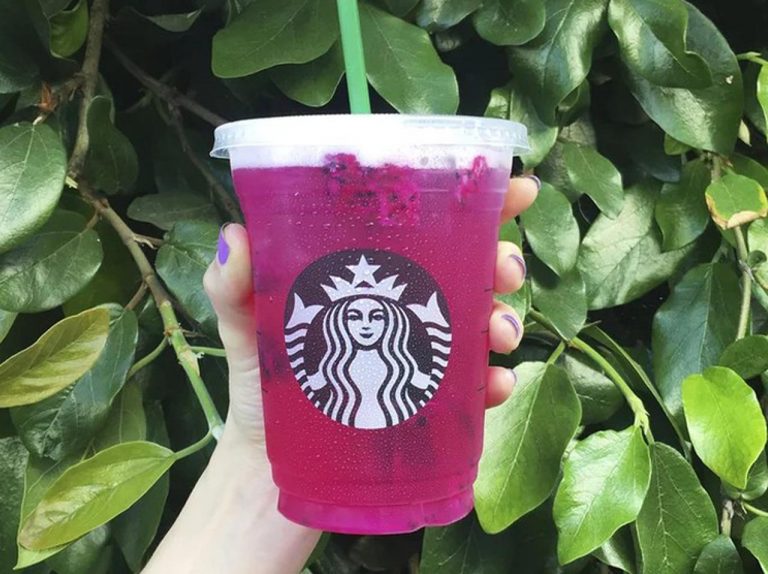 海外スタバで新発売の「毒々しいピンク」のドリンクが気になる!