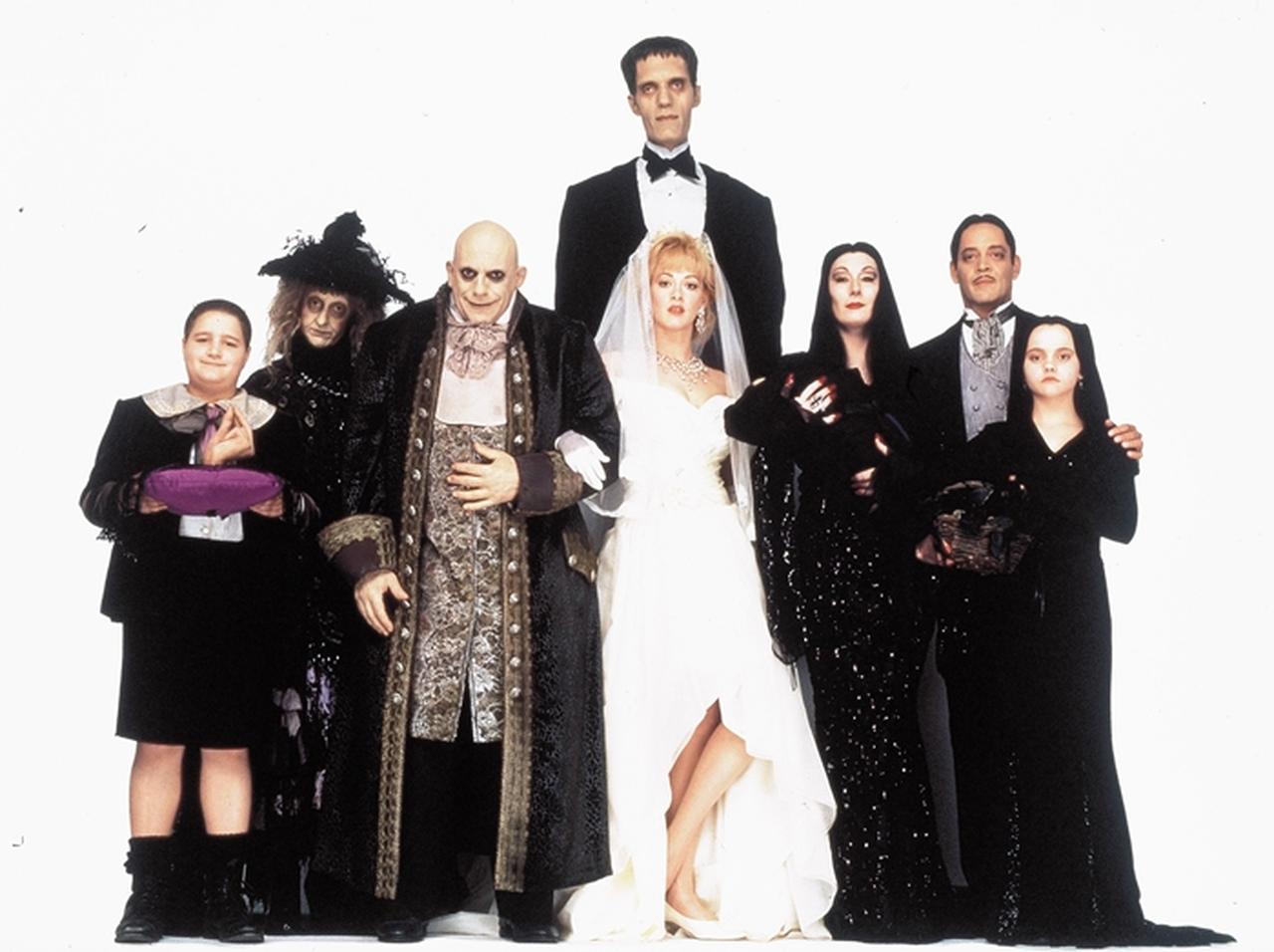 声優人が豪華すぎ!『アダムス・ファミリー』がアニメになって帰ってくる!