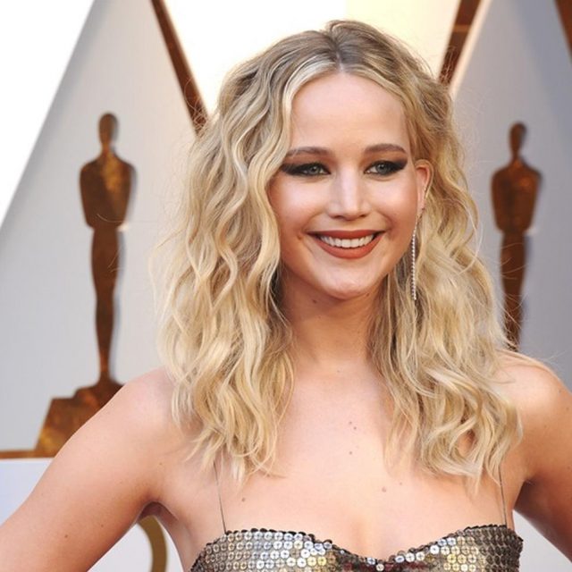 ジェニファー・ローレンスに新恋人のウワサ！年上イケメンとのデート写真を激写【写真あり】