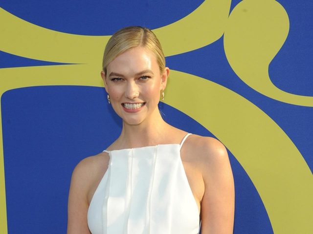 カーリー・クロスが来日中！日本で発見した「あれ」の値段にびっくり