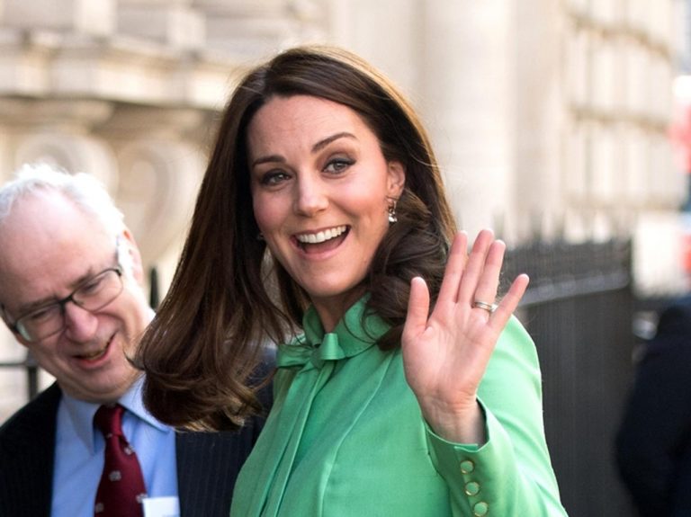 キャサリン妃、約7,000円のZARAのワンピでウィリアム王子の応援へ