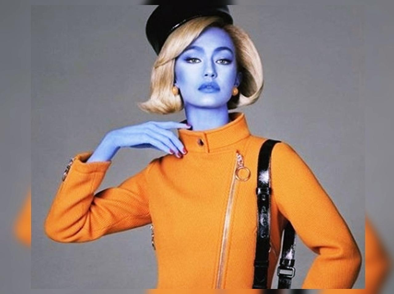 ジジ・ハディッド、「美しきエイリアン」に扮した広告に思わぬ波紋