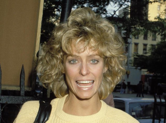 重傷者2名の連続強盗事件、女優ファラ・フォーセットの息子に殺人未遂容疑