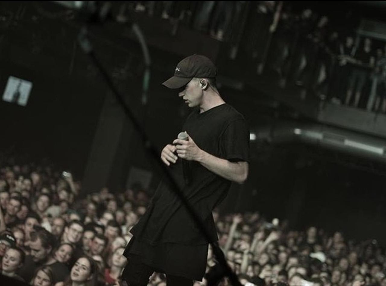 エミネムの後継者とも評されるラッパーNFが新曲「WHY」のMVを公開