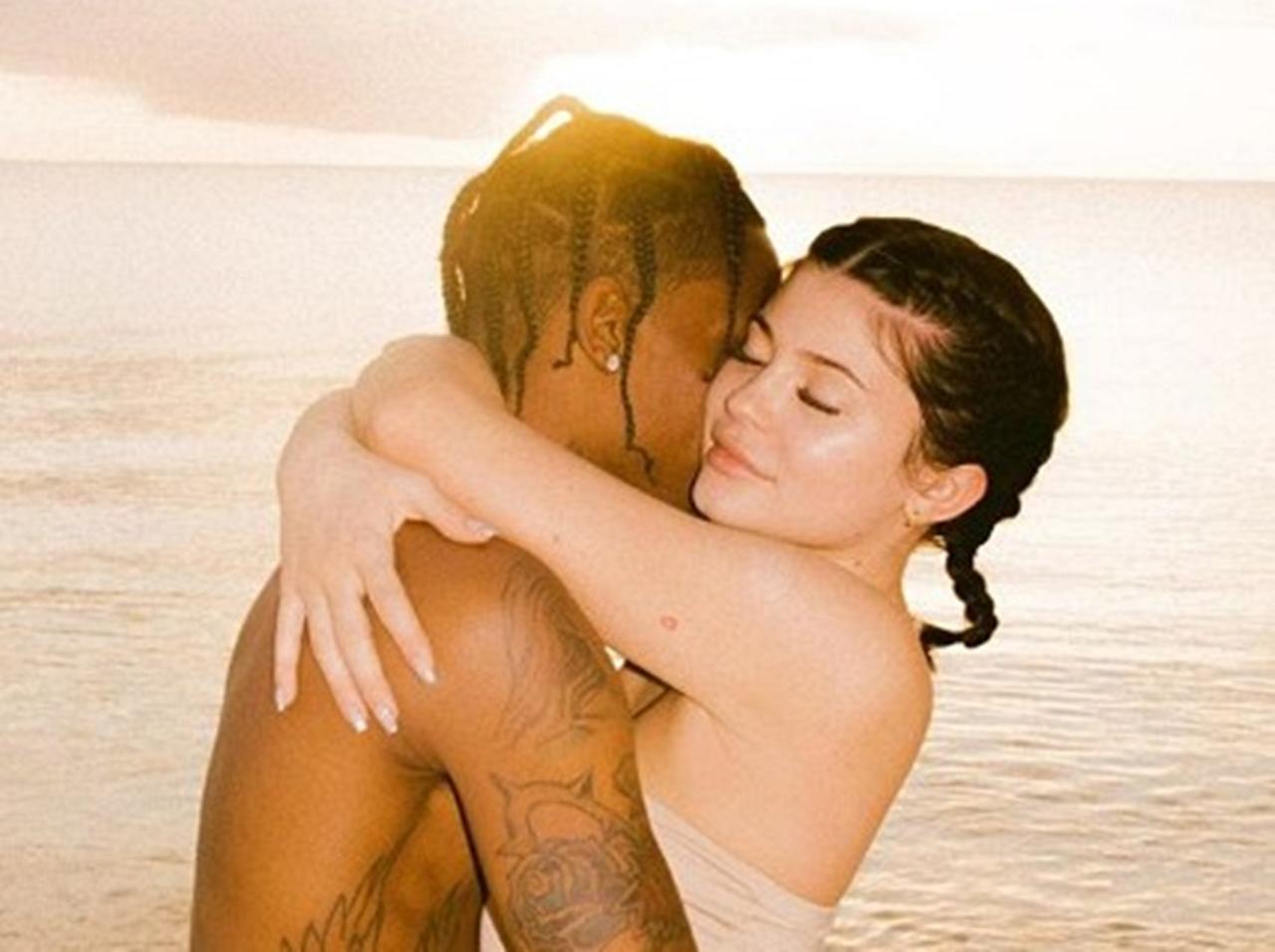 カイリー・ジェンナー＆トラヴィス・スコット「交際のきっかけ」がロマンチックすぎる