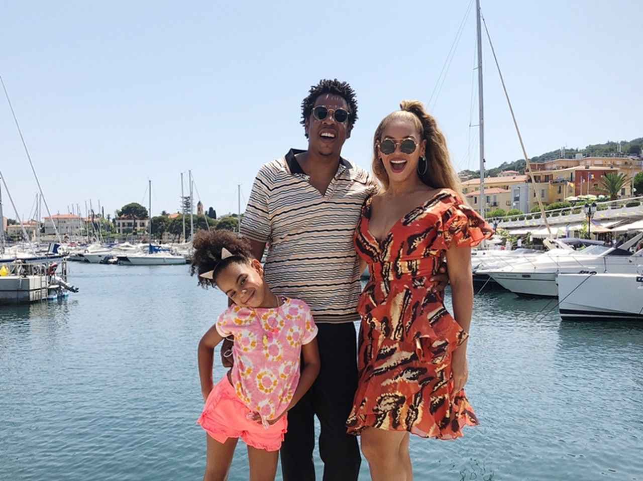 ビヨンセの6歳娘、父と母のラブシーンにアタフタ