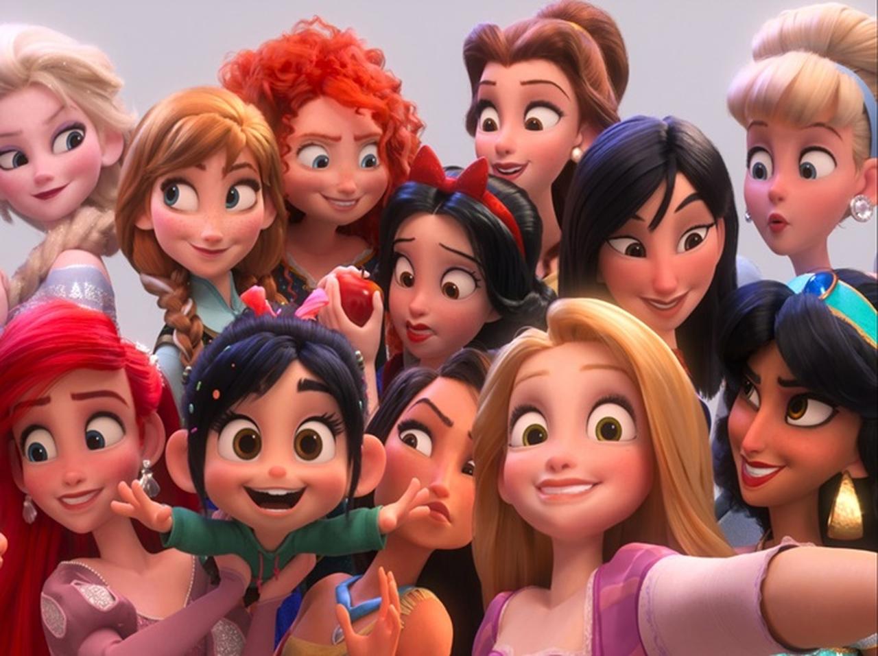 ディズニープリンセスが集結した「世界で最もゴージャスなセルフィー」