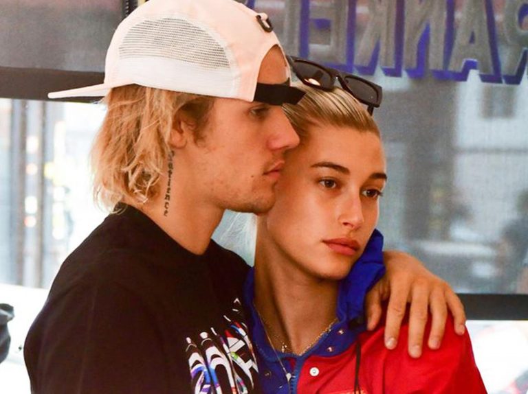 ジャスティン・ビーバー恋人の左手薬指から婚約指輪が消える!この意味とは?