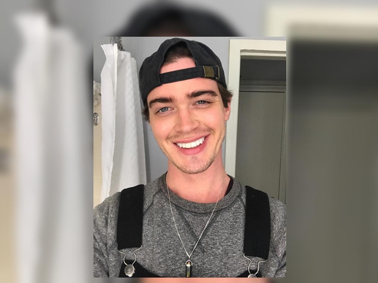 イケメンが脅威のメイクテクで、あの女優に大変身