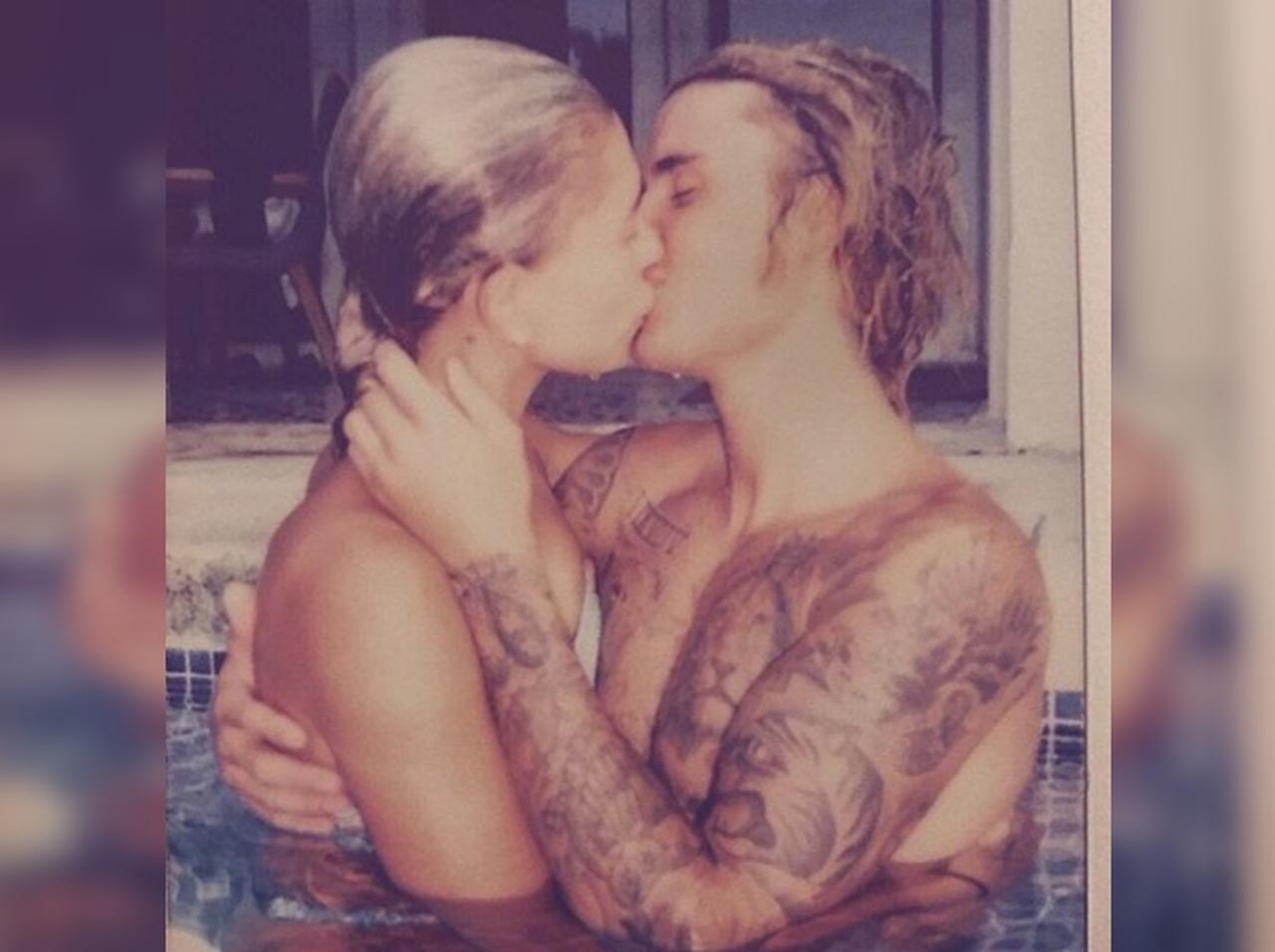 ジャスティン・ビーバー、「半裸キス写真」に感じた『違和感』の正体