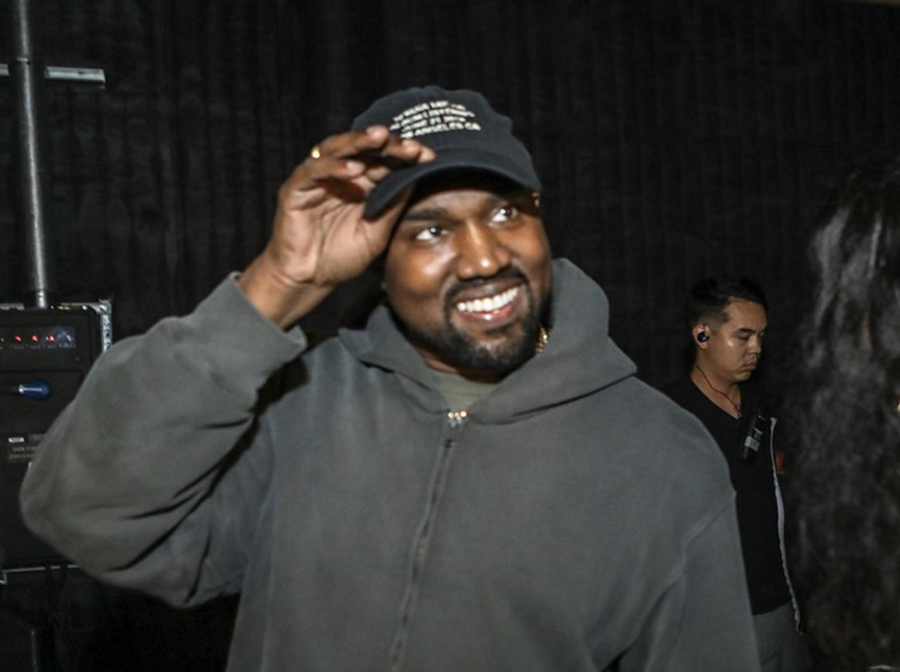 【来日】カニエ・ウェストが大ファンの「日本人」に会いに行く