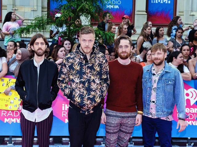 イマジン・ドラゴンズのボーカル、肉体改造のビフォー＆アフターがやばい