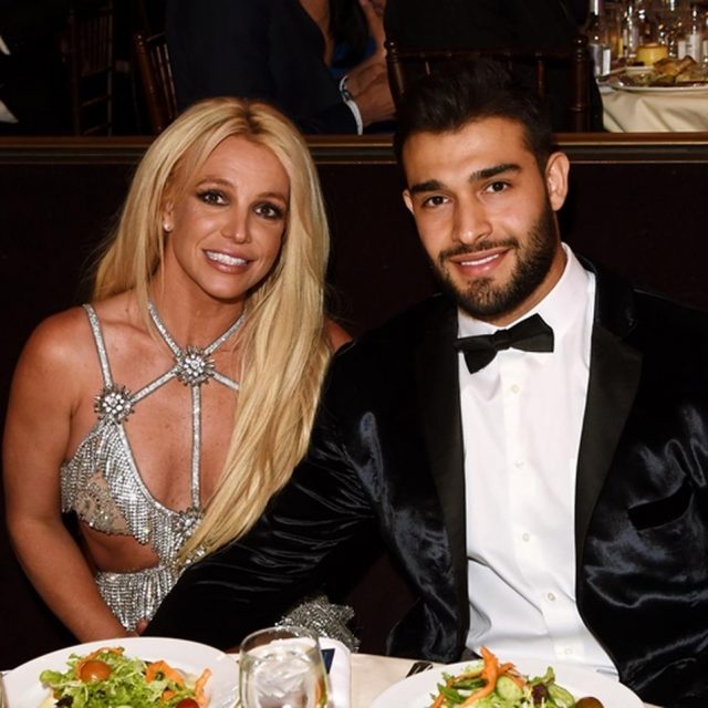 ブリトニー・スピアーズ、12歳下恋人の口説き文句は「君の名は？」