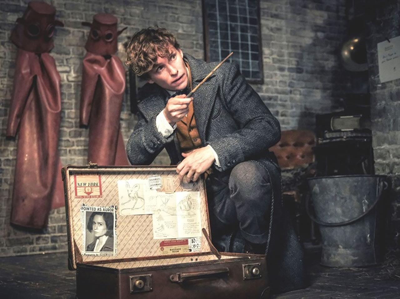 『ファンタスティック・ビーストと黒い魔法使いの誕生』劇場限定特典つき前売り券8月1日から