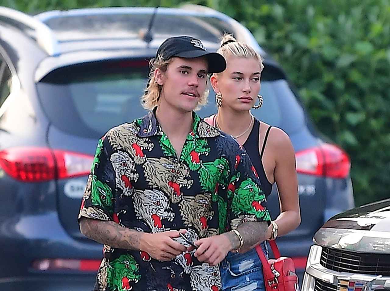 ジャスティン・ビーバー、デート中のあるトラブルへの「対応」が大絶賛