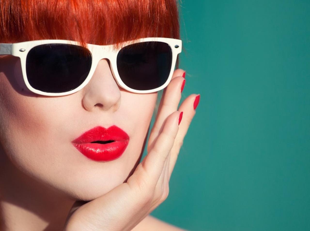 セレブ担当が直伝!「あの」アイテムでリップの色持ちがキープできる