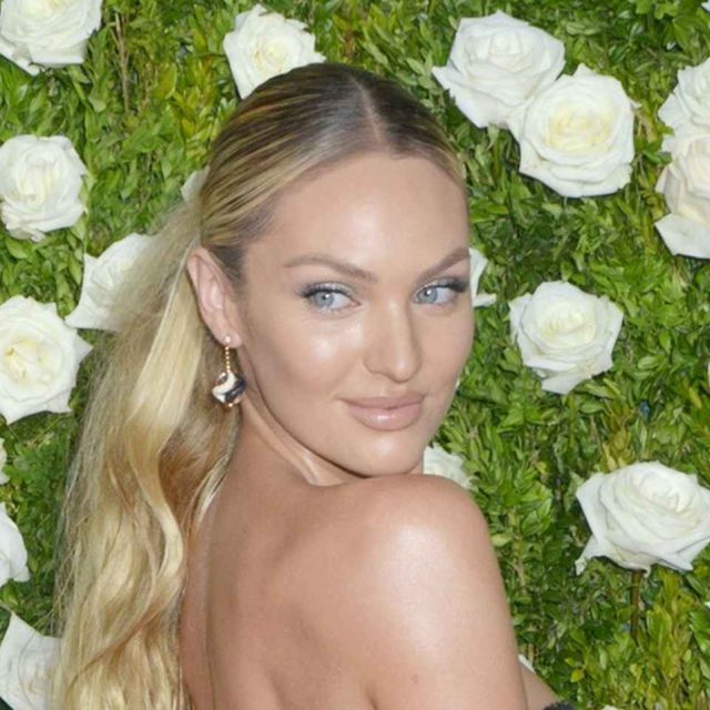 キャンディス・スワンポール、産後12日のビキニ姿を批判され一喝「むしろ誇りに思う」