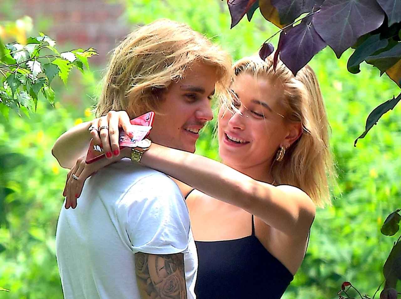 ジャスティン・ビーバー、「顔面」に新たなタトゥーの証拠写真を検証