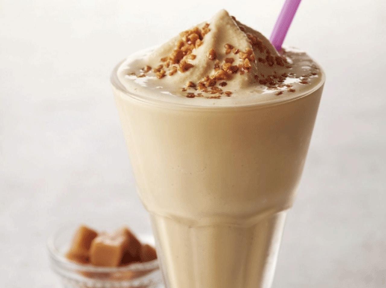 タリーズコーヒー、深いコクを感じるオトナのキャラメルシェイク発売