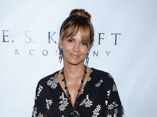 オスカー女優ハル・ベリー、4歳息子の「顔写真」を今さら解禁したワケ