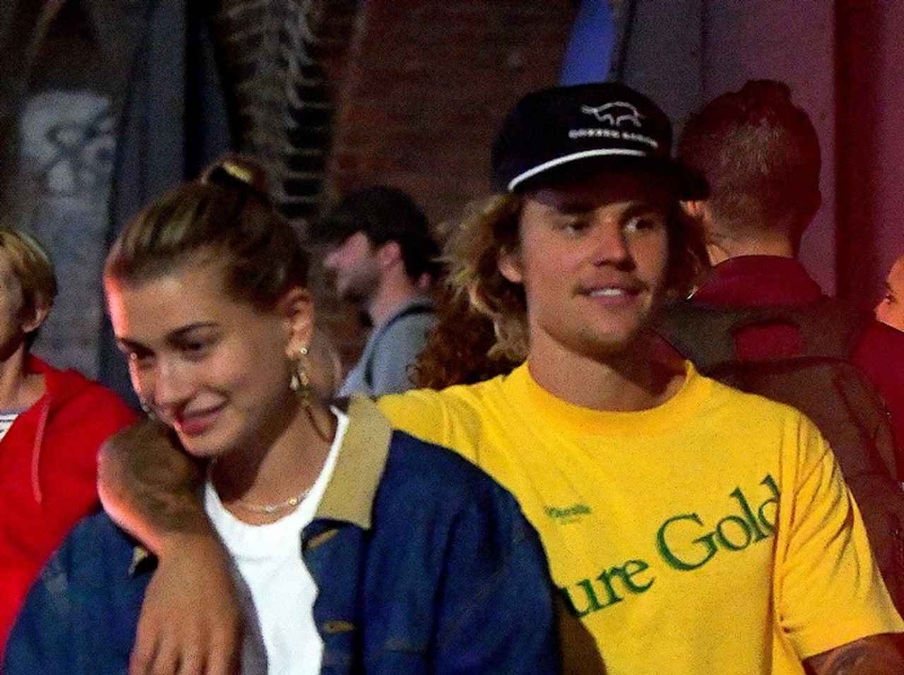 ジャスティン・ビーバー、プロポーズ直前に赤面級の「腰振りダンス」