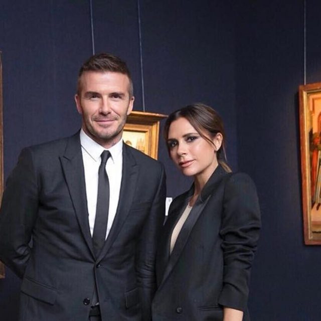 ヴィクトリア＆デビッド・ベッカム夫妻、ラブラブ写真で結婚19周年をお祝い