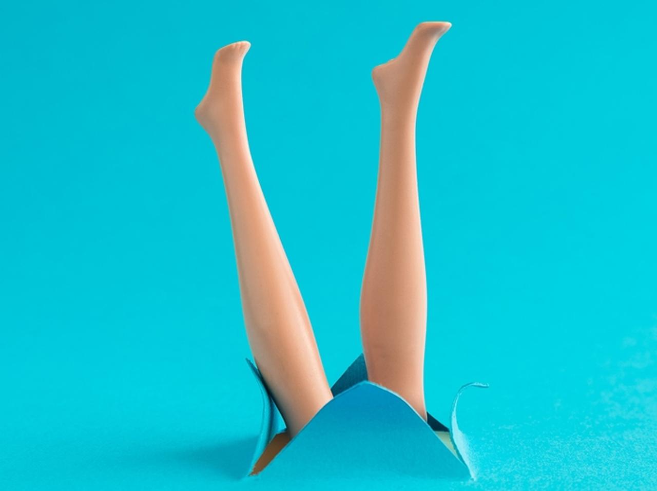 誰でも「美脚」になれる魔法のポーズ、『バービーフィート』って何?