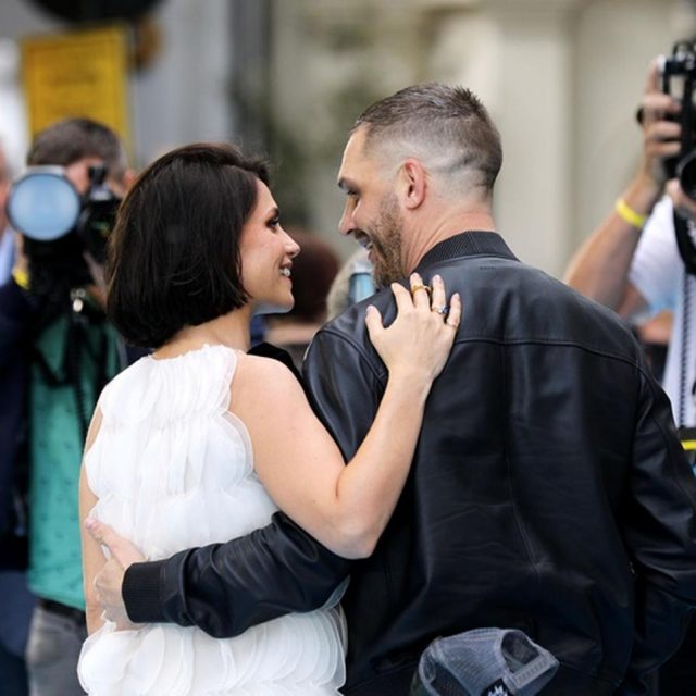 愛妻家トム・ハーディ、妻の仕事を応援する姿が愛おしい【写真アリ】