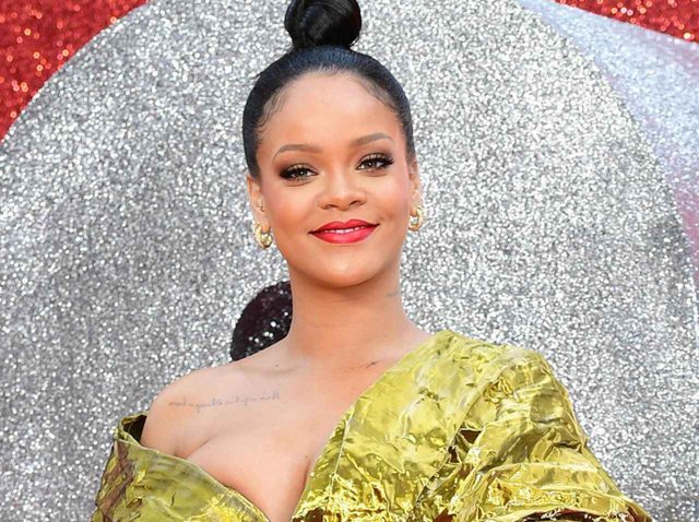 リアーナ、ウワサの御曹司との口ゲンカの原因を「爆笑の1枚」で説明